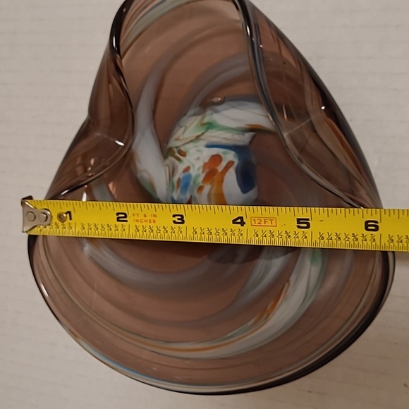 Beautiful Art Glass Ruffled Trinket Dish - Picture 14 of 16